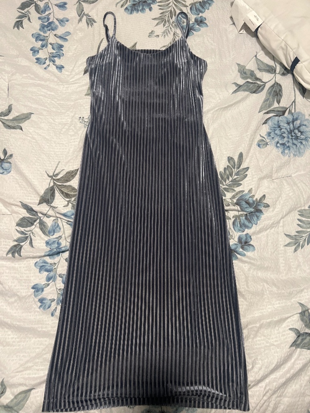 J.O.A. Women’s grey and blue dress